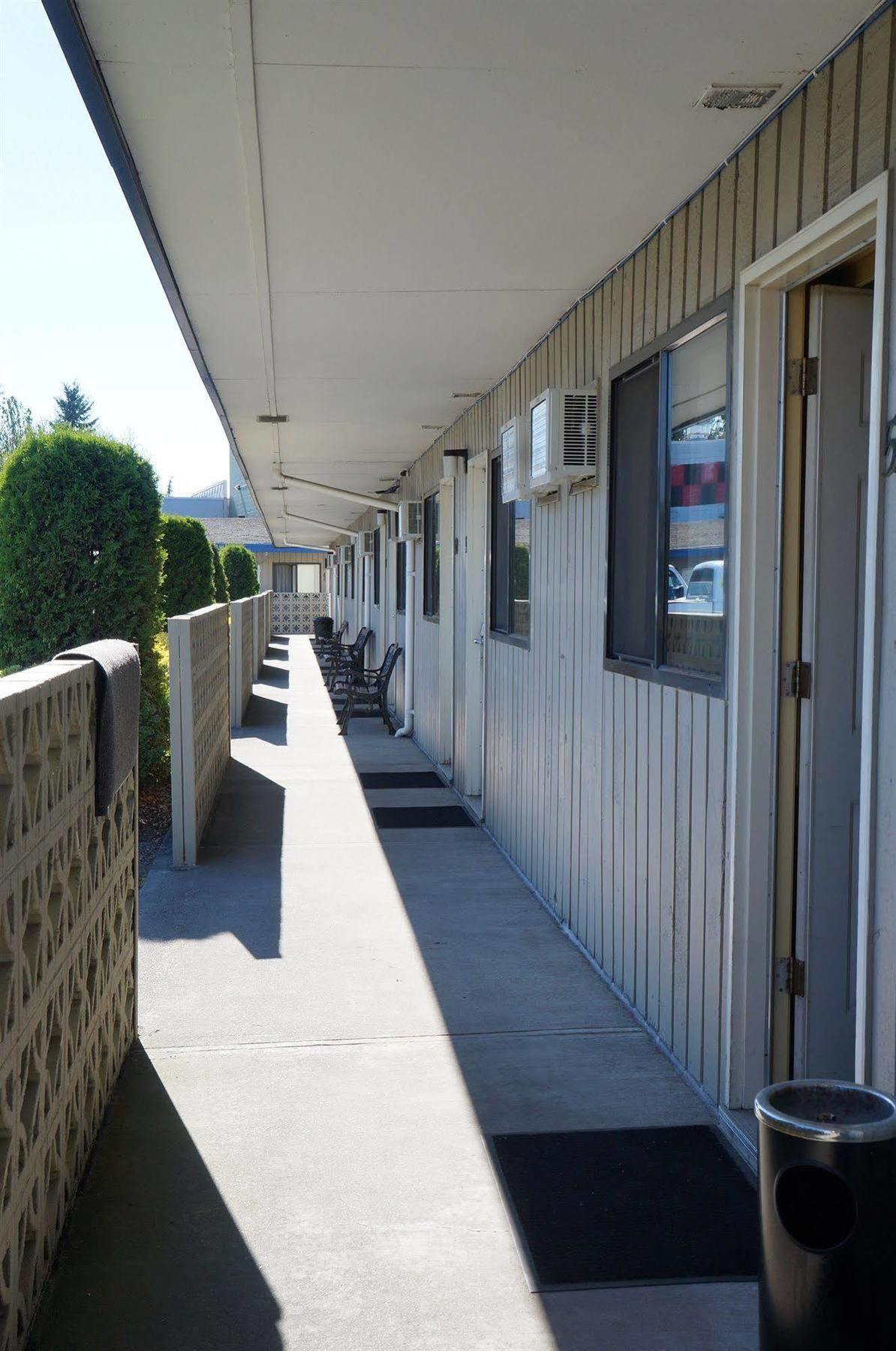 Westward Inn & Suites Langley Eksteriør bilde